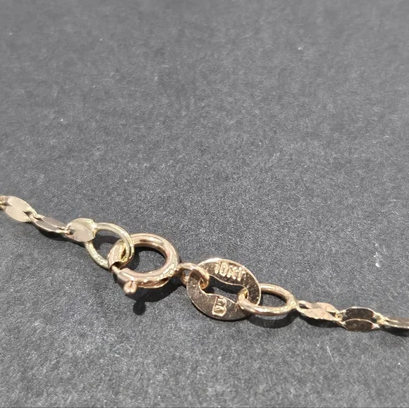 10K Rose Gold Necklace - Picture 4 of 4